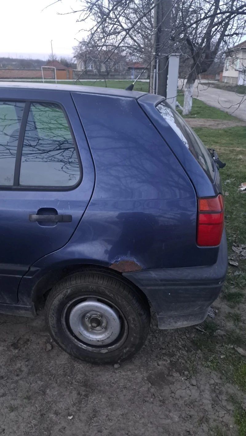 VW Golf III, снимка 8 - Автомобили и джипове - 49534268