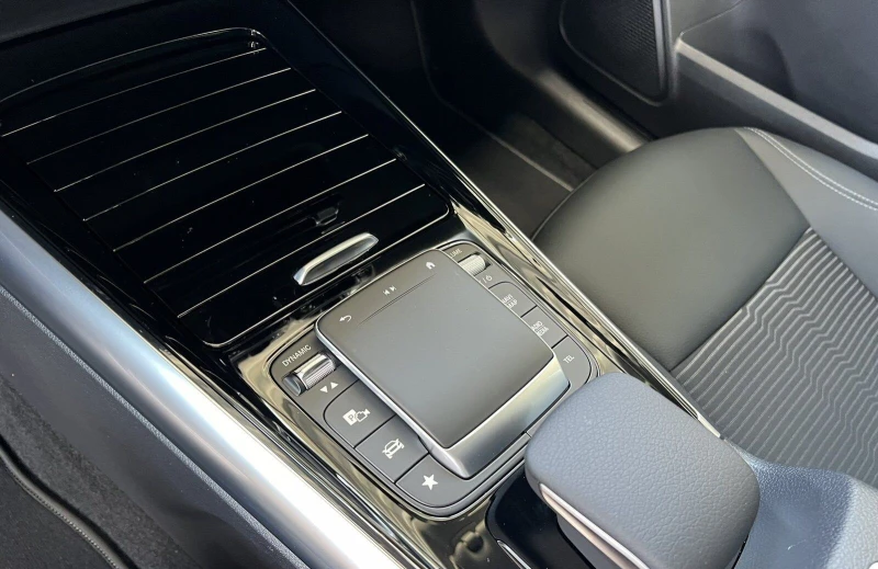 Mercedes-Benz B 220 D 4M, снимка 15 - Автомобили и джипове - 50749729