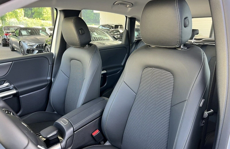 Mercedes-Benz B 220 D 4M, снимка 8 - Автомобили и джипове - 50749729