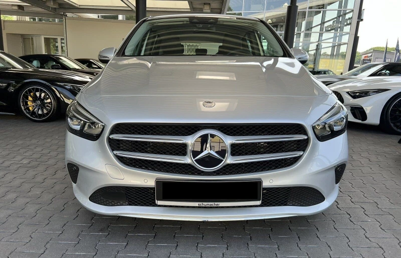 Mercedes-Benz B 220 D 4M, снимка 2 - Автомобили и джипове - 50749729