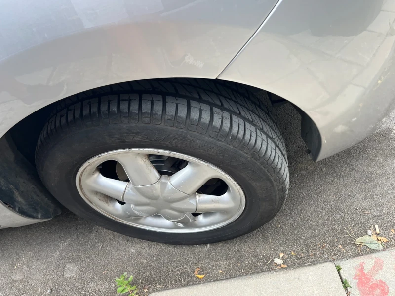 Dacia Dokker  1.6 бензин/газ с Верига , снимка 9 - Автомобили и джипове - 52539454