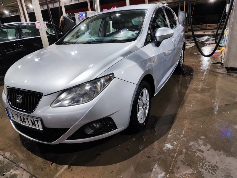Seat Ibiza, снимка 2 - Автомобили и джипове - 52630036