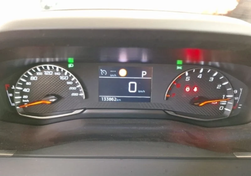 Peugeot 2008 !!!ОЧАКВАН ВНОС!!! 1.5 BlueHDI 130ps. ALLURE, снимка 8 - Автомобили и джипове - 52482653
