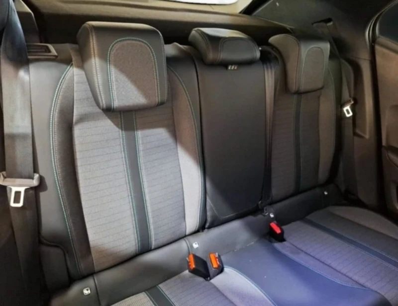 Peugeot 2008 !!!ОЧАКВАН ВНОС!!! 1.5 BlueHDI 130ps. ALLURE, снимка 7 - Автомобили и джипове - 52482653