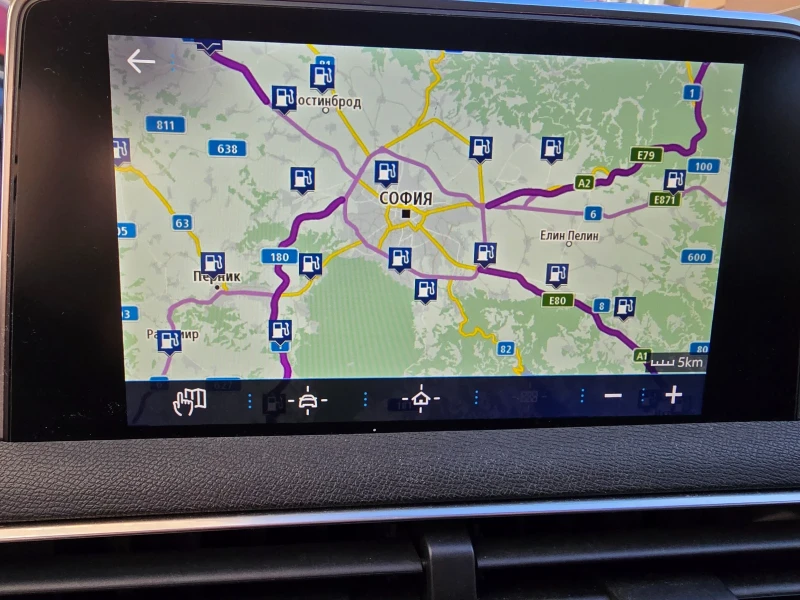 Peugeot 3008 1.6 Turbo, снимка 10 - Автомобили и джипове - 52523973