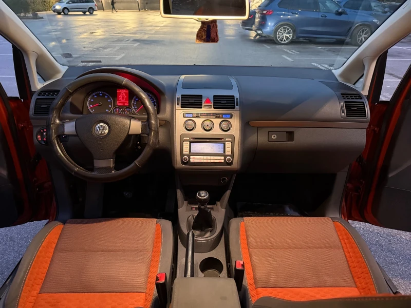 VW Touran CROSS TOURAN, снимка 13 - Автомобили и джипове - 52682578