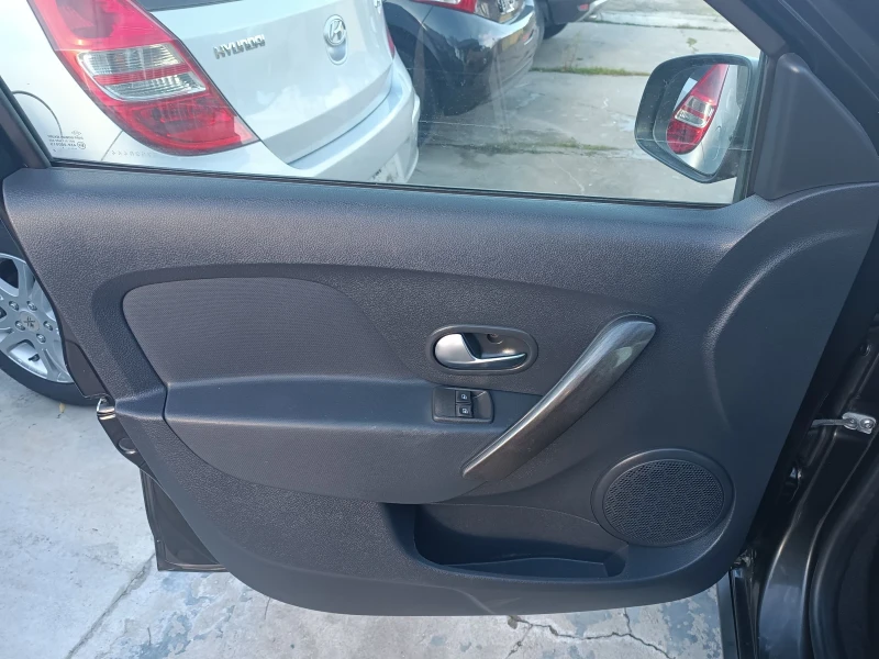 Dacia Sandero Stepway, снимка 7 - Автомобили и джипове - 52709868