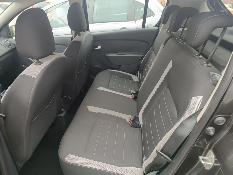 Dacia Sandero Stepway, снимка 10 - Автомобили и джипове - 52709868