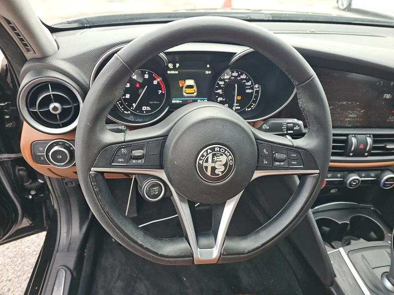 Alfa Romeo Giulia, снимка 10 - Автомобили и джипове - 52811725