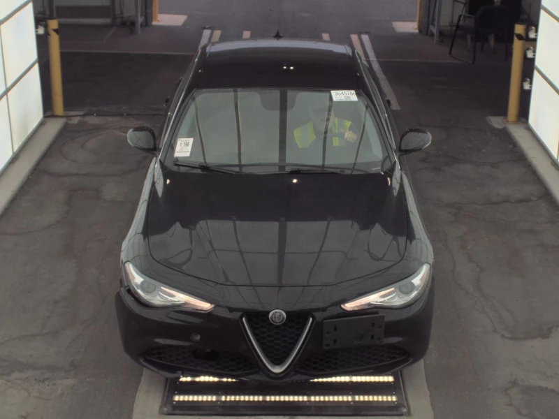 Alfa Romeo Giulia, снимка 2 - Автомобили и джипове - 52811725