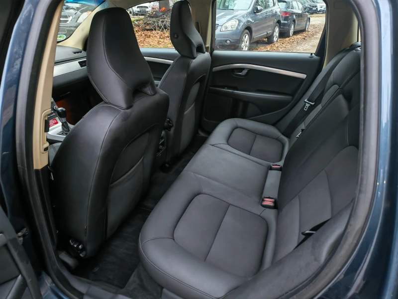 Volvo V70 2.0D-НАВИГАЦИЯ, снимка 10 - Автомобили и джипове - 52887441