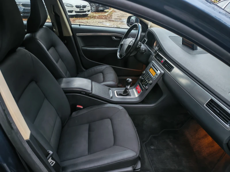 Volvo V70 2.0D-НАВИГАЦИЯ, снимка 12 - Автомобили и джипове - 52887441