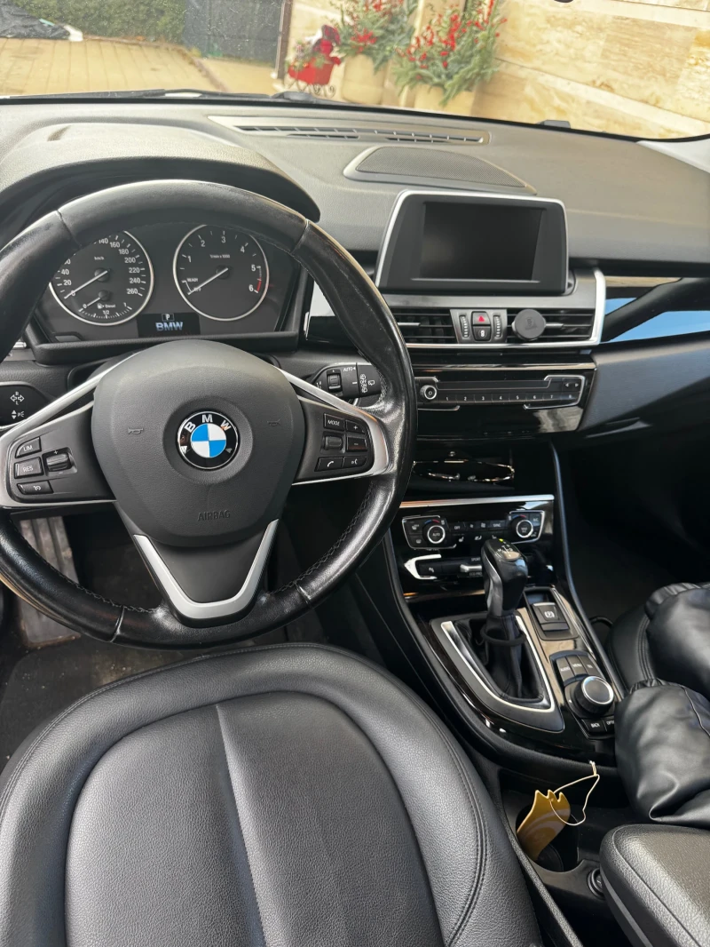 BMW 218 Автомат, кожа, подгрев 2.0 150к.с., снимка 4 - Автомобили и джипове - 53039584