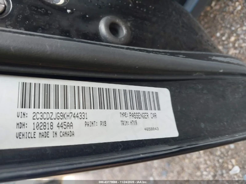 Dodge Challenger 3.6L V-6 DOHC, VVT, 305HP Rear Wheel Drive, снимка 14 - Автомобили и джипове - 53288250