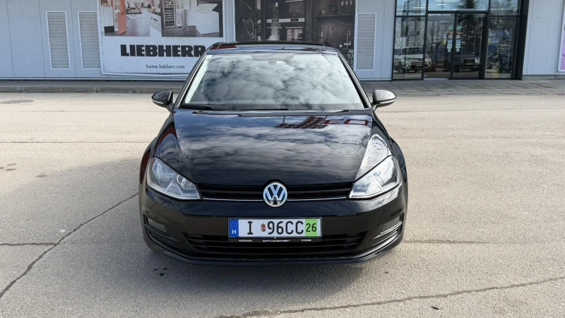 VW Golf 1.6 TDI, снимка 2 - Автомобили и джипове - 53497370