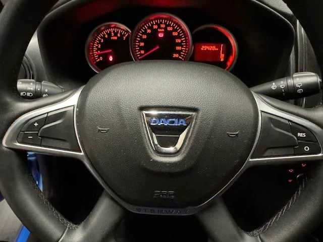 Dacia Sandero 0.9 Stepway, снимка 9 - Автомобили и джипове - 47492767