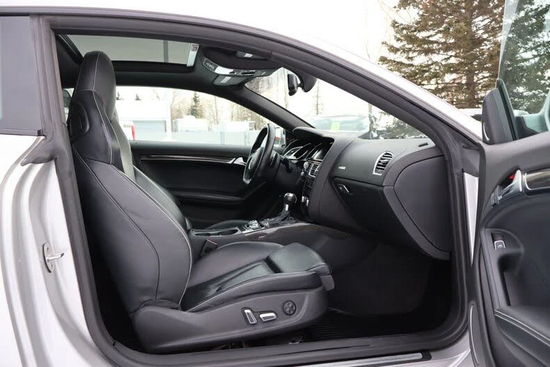 Audi Rs5 Quattro Coupe* АвтоКредит* (ЦЕНА ДО БЪЛГАРИЯ), снимка 15 - Автомобили и джипове - 53329653