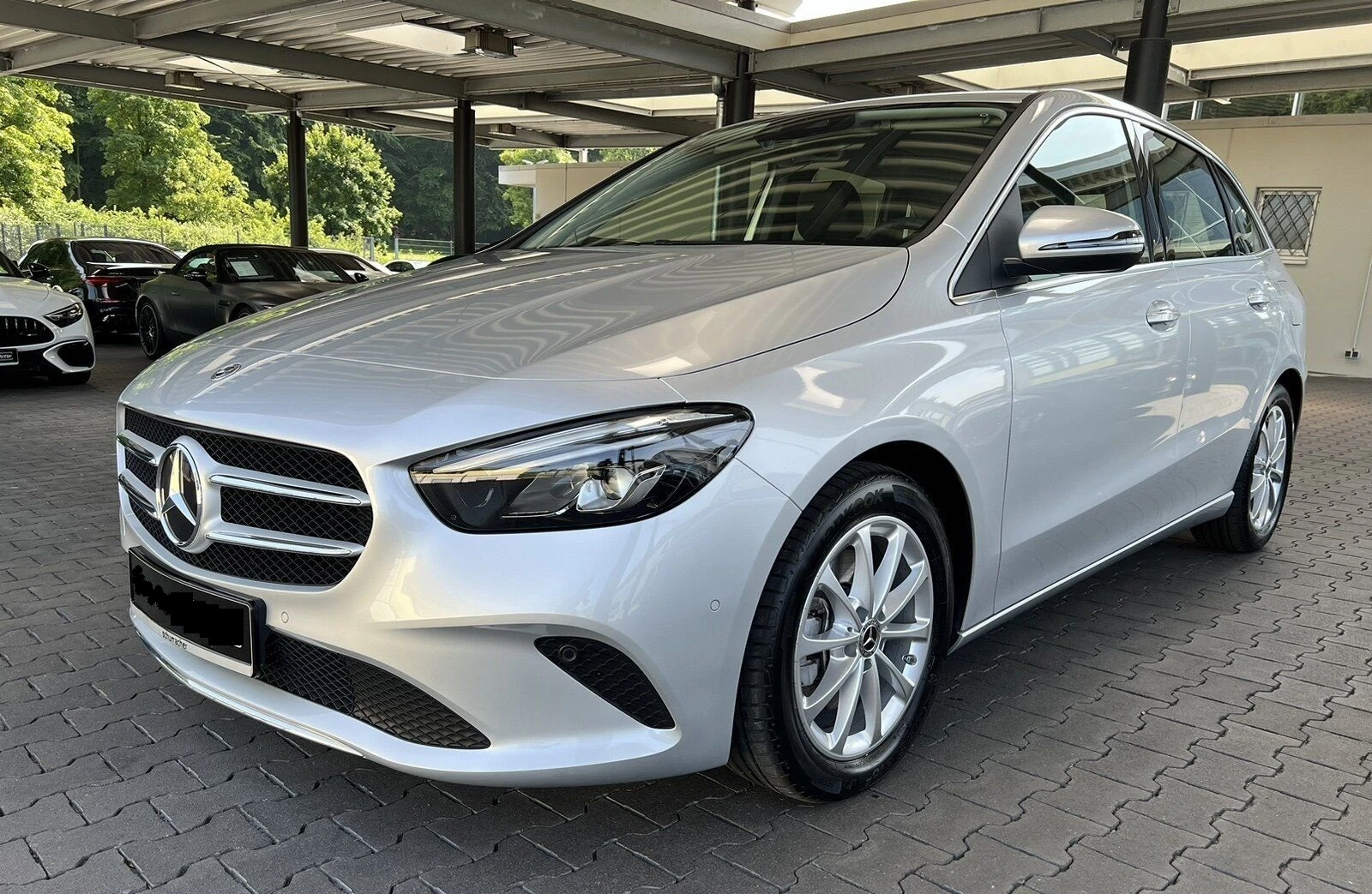 Mercedes-Benz B 220 D 4M, снимка 1