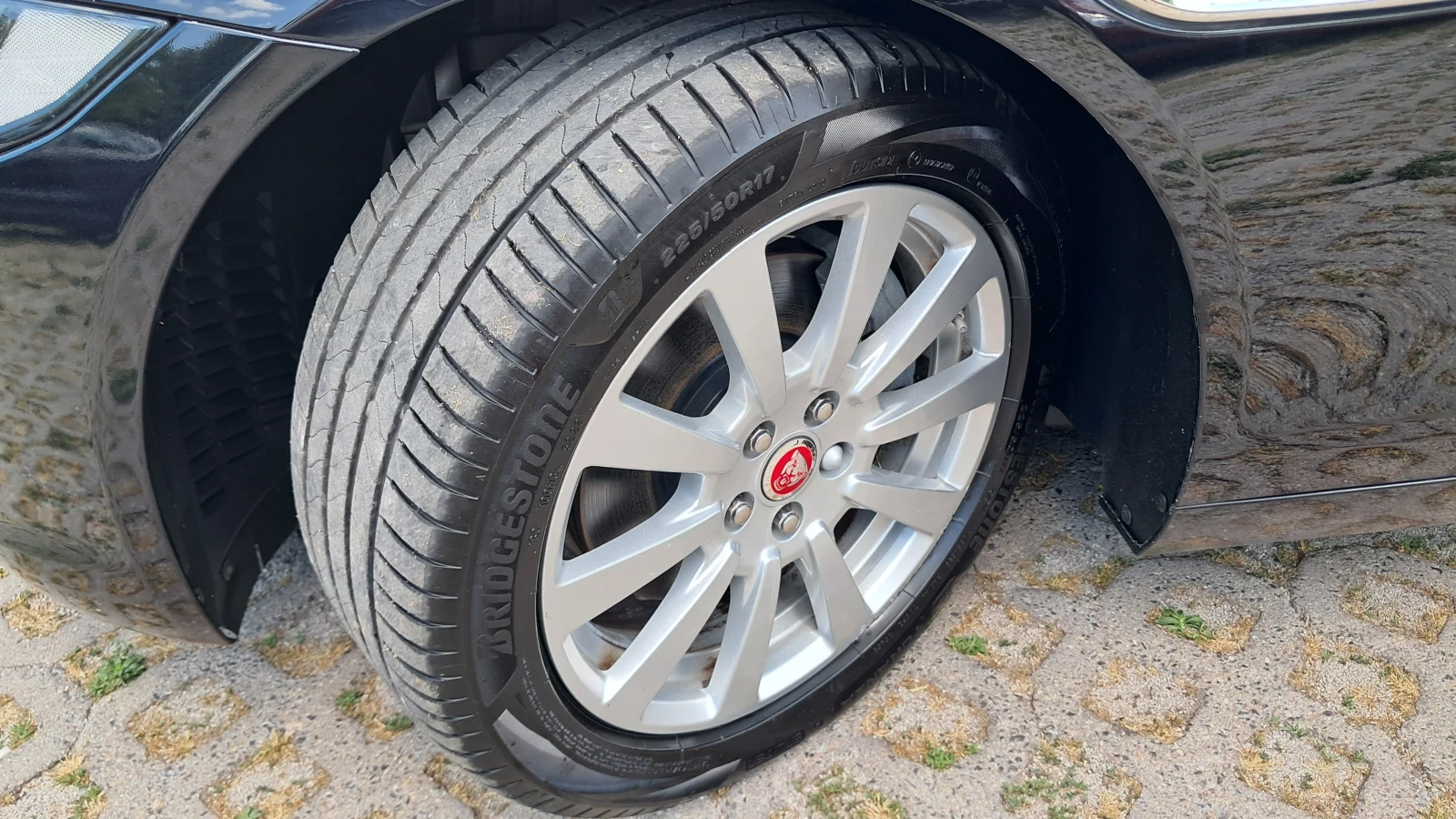 Jaguar XE FULL РЕАЛ КМ ИЗКЛЮЧИТЕЛН СЕРВ КНИЖК УНИКТ КОЖА НАВ, снимка 17 - Автомобили и джипове - 23808367
