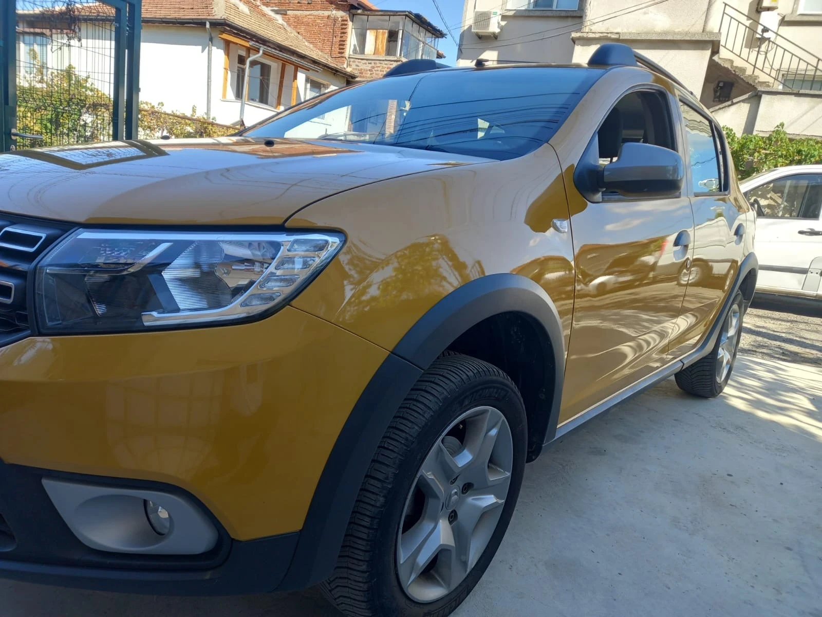 Dacia Sandero 0.9 Stepway - изображение 5