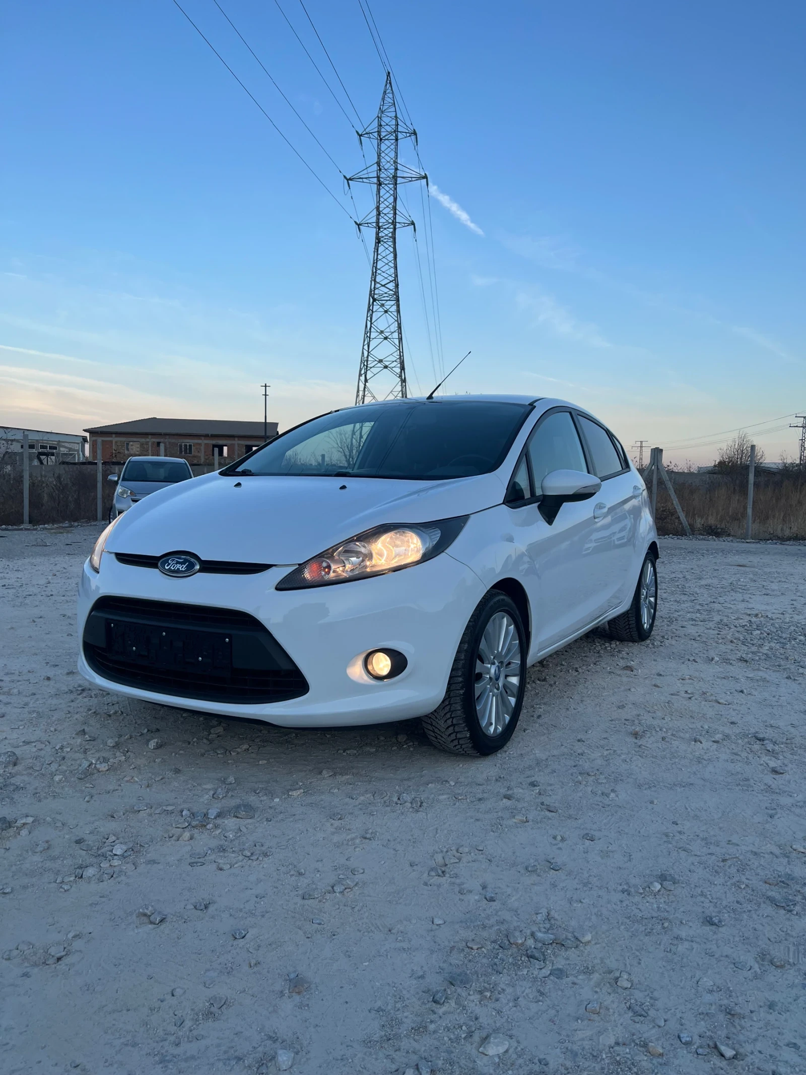 Ford Fiesta 1.25 Бензин - изображение 2