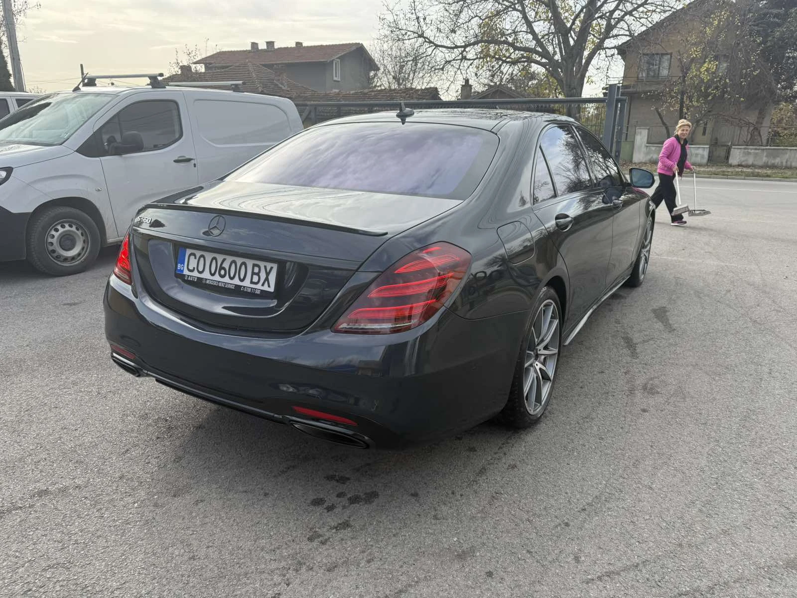 Mercedes-Benz S 560 * Burmester* 360* Pano* Лизинг  - изображение 4