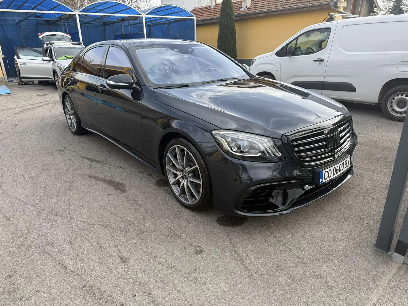 Mercedes-Benz S 560 * Burmester* 360* Pano* Лизинг  - изображение 2