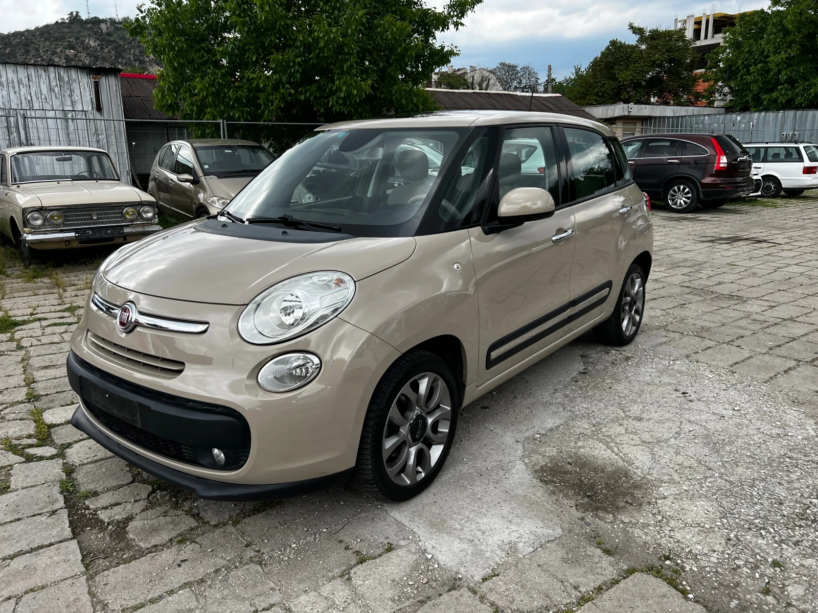 Fiat 500L КОЖА* НАВИ* УНИКАТ* 2КЛЮЧА* РЕАЛНИ КМ.*  - изображение 6