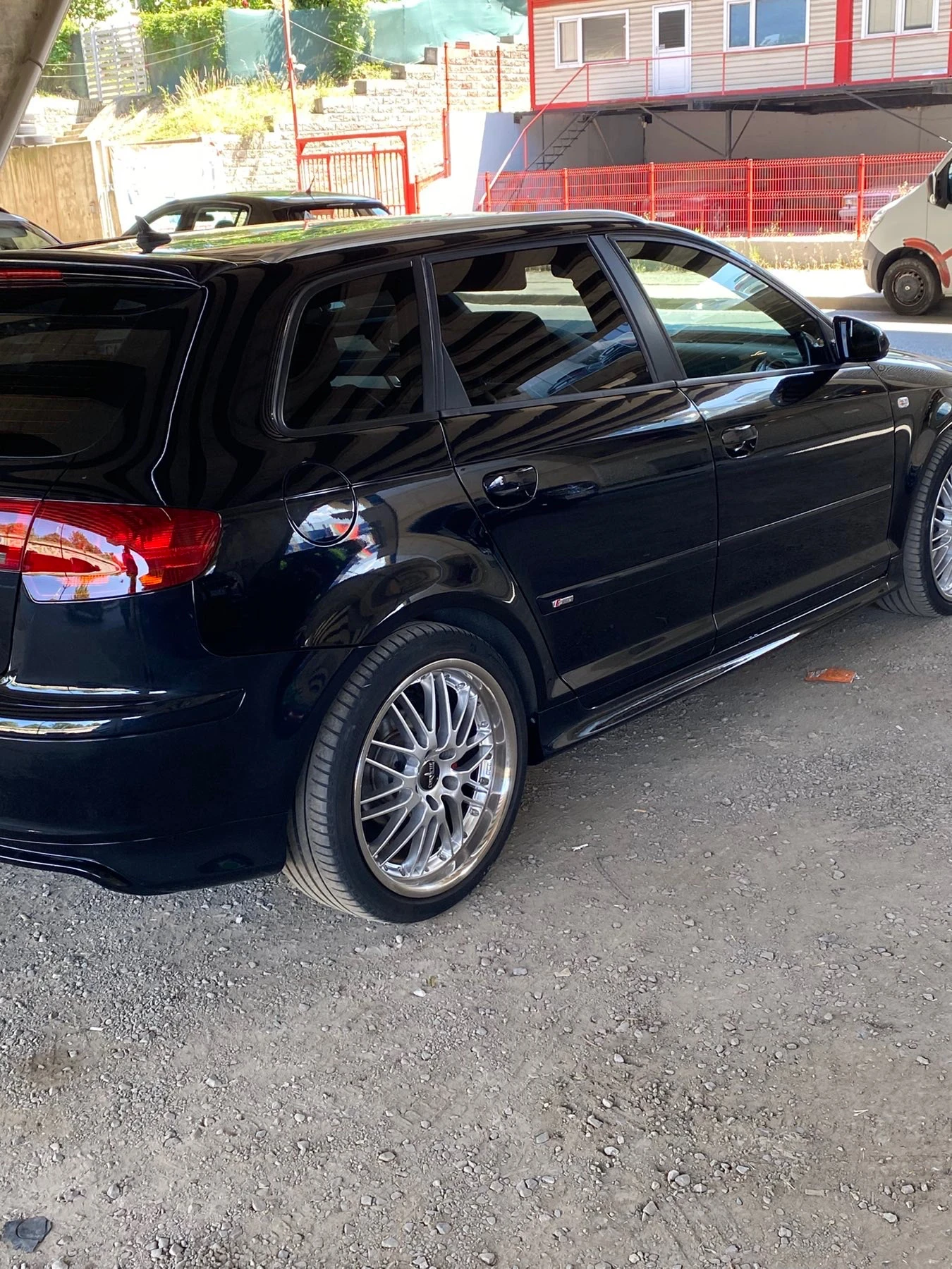 Audi A3  2.0TDI-140к.с.-EURO 5-ВНОС Швейцария - изображение 4