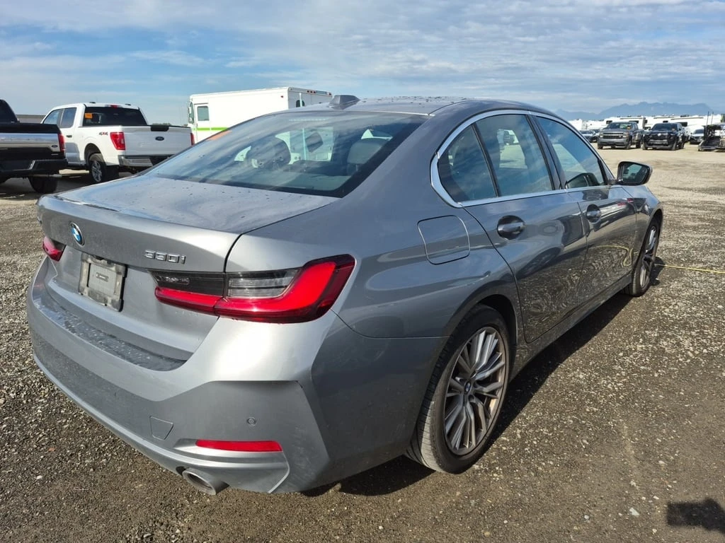 BMW 330 * 330I XDRIVE * CARFAX * БЕЗ ПЪРВОНАЧАЛНА ВНОСКА - изображение 3