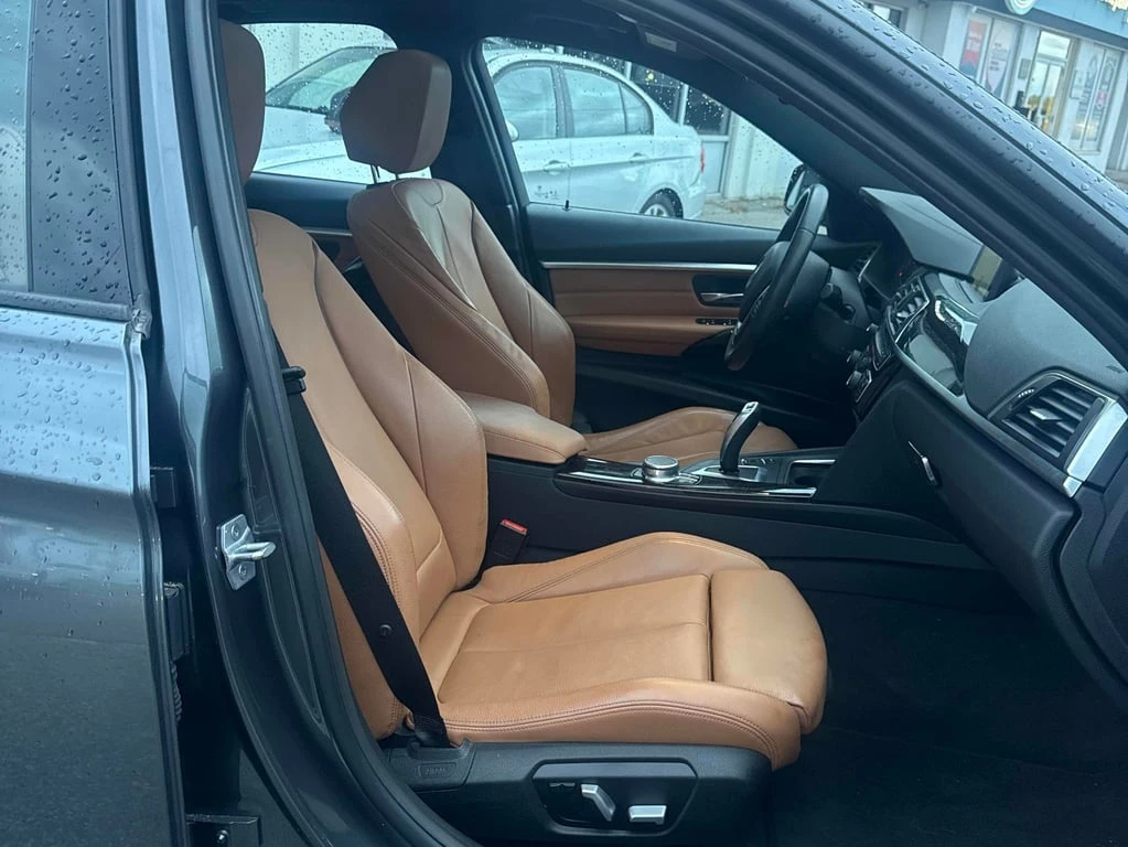 BMW 330 * xDrive * CARFAX *    | Mobile.bg   11