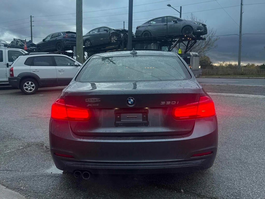 BMW 330 * xDrive * CARFAX *    | Mobile.bg   4