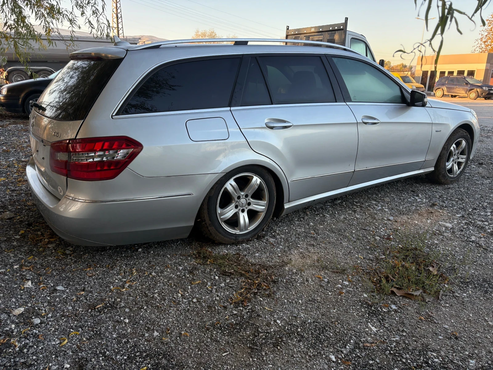 Mercedes-Benz E 250  - изображение 3