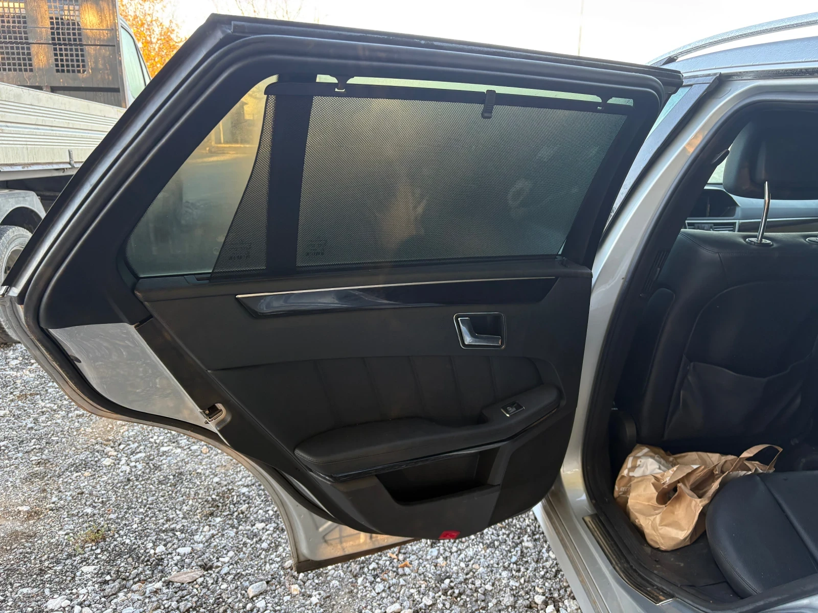 Mercedes-Benz E 250  - изображение 9