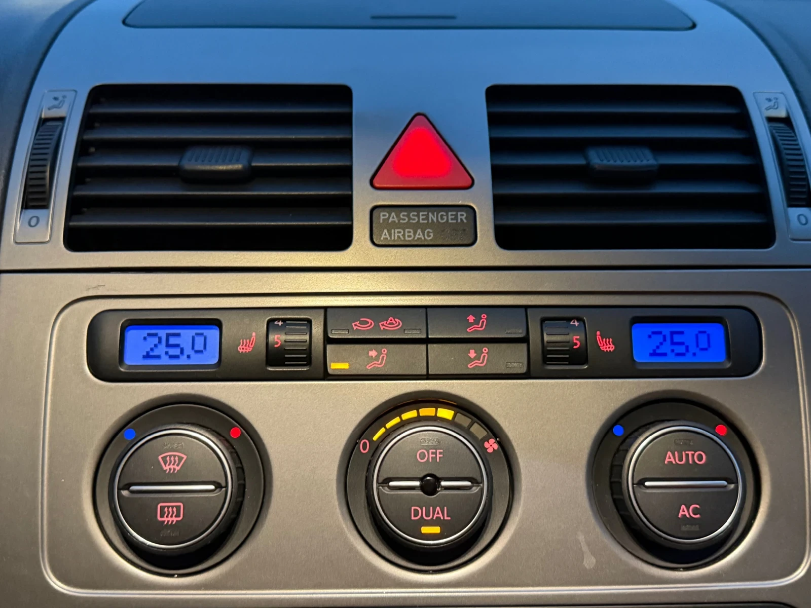 VW Touran CROSS TOURAN - изображение 10