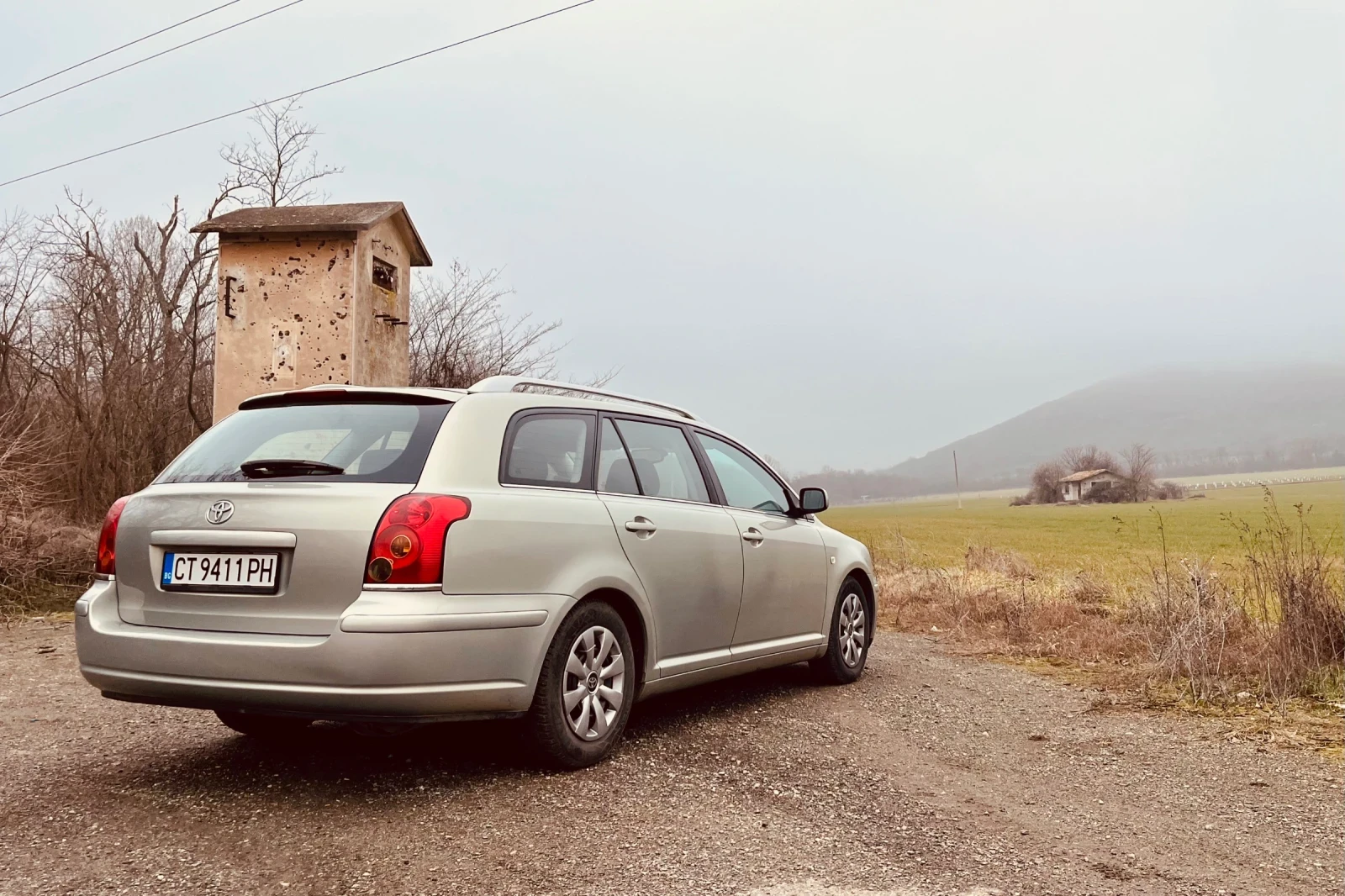 Toyota Avensis 1.8 куб., 129 к.с. - изображение 6