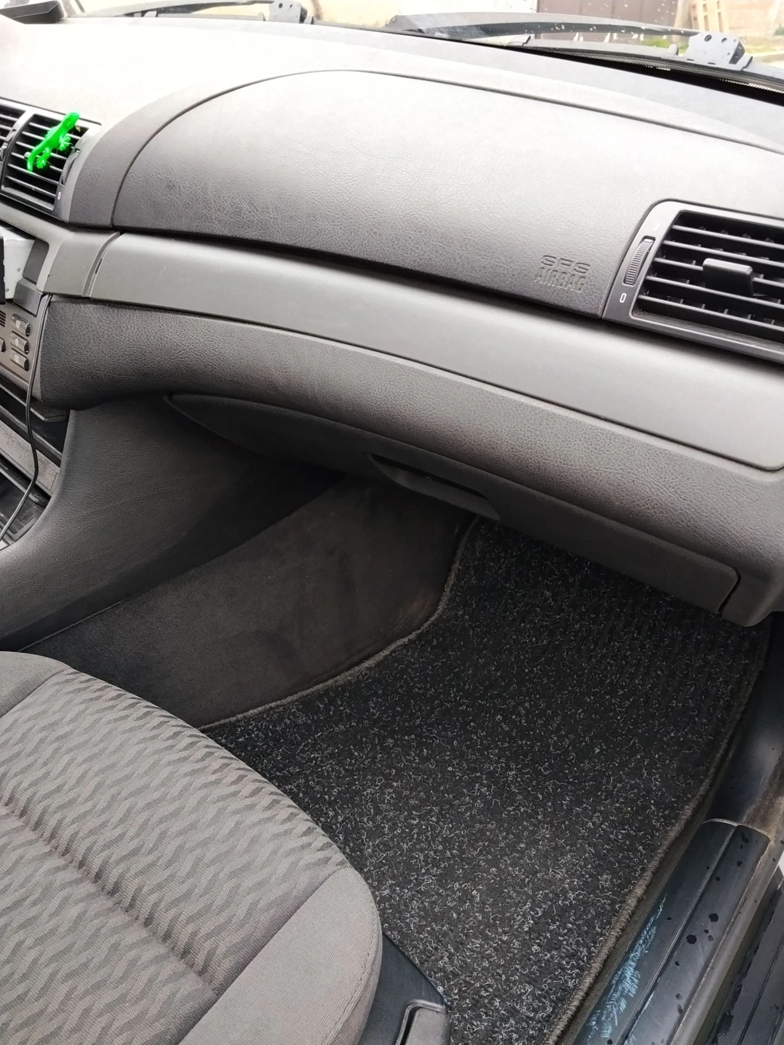 BMW 318, снимка 14 - Автомобили и джипове - 53934684