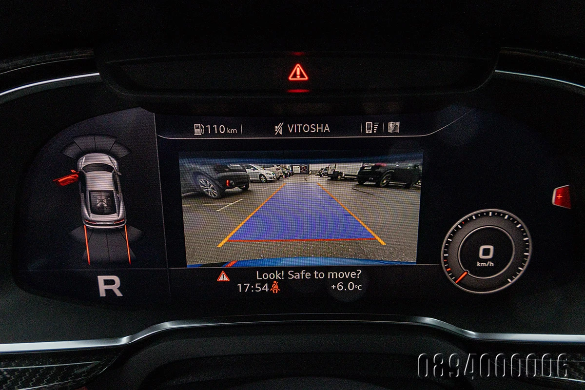 Audi R8 V10 5.2FSI PERFORMANCE CARBON CERAMIC B&O ГАРАНЦИЯ, снимка 14 - Автомобили и джипове - 54059890