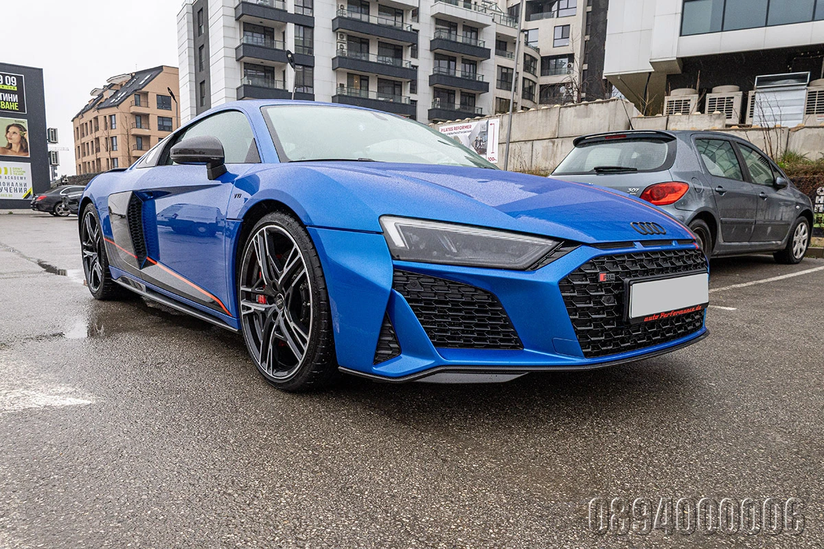 Audi R8 V10 5.2FSI PERFORMANCE CARBON CERAMIC B&O ГАРАНЦИЯ