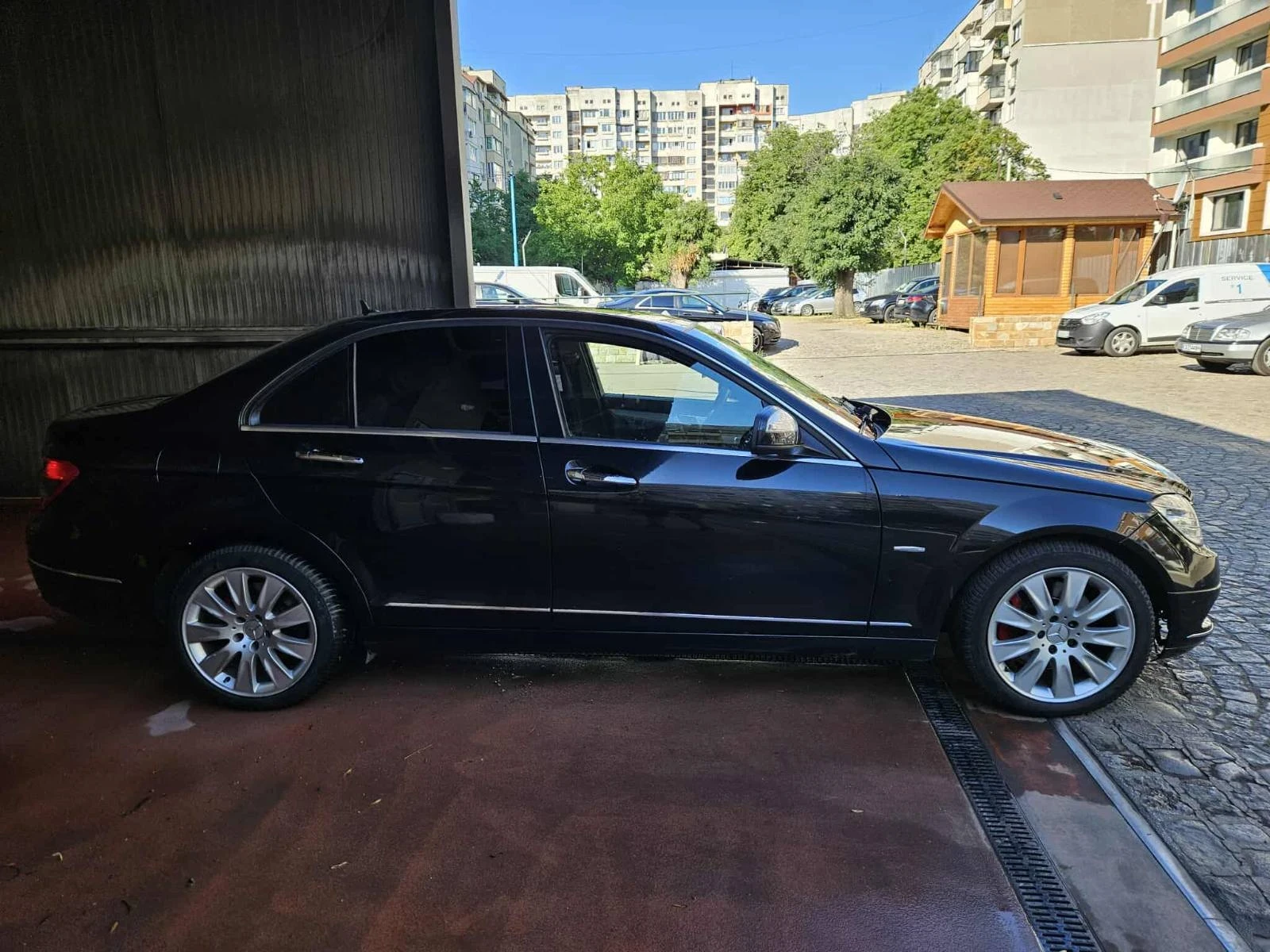 Mercedes-Benz C 320 CDI 4-Matic, снимка 5 - Автомобили и джипове - 54128615