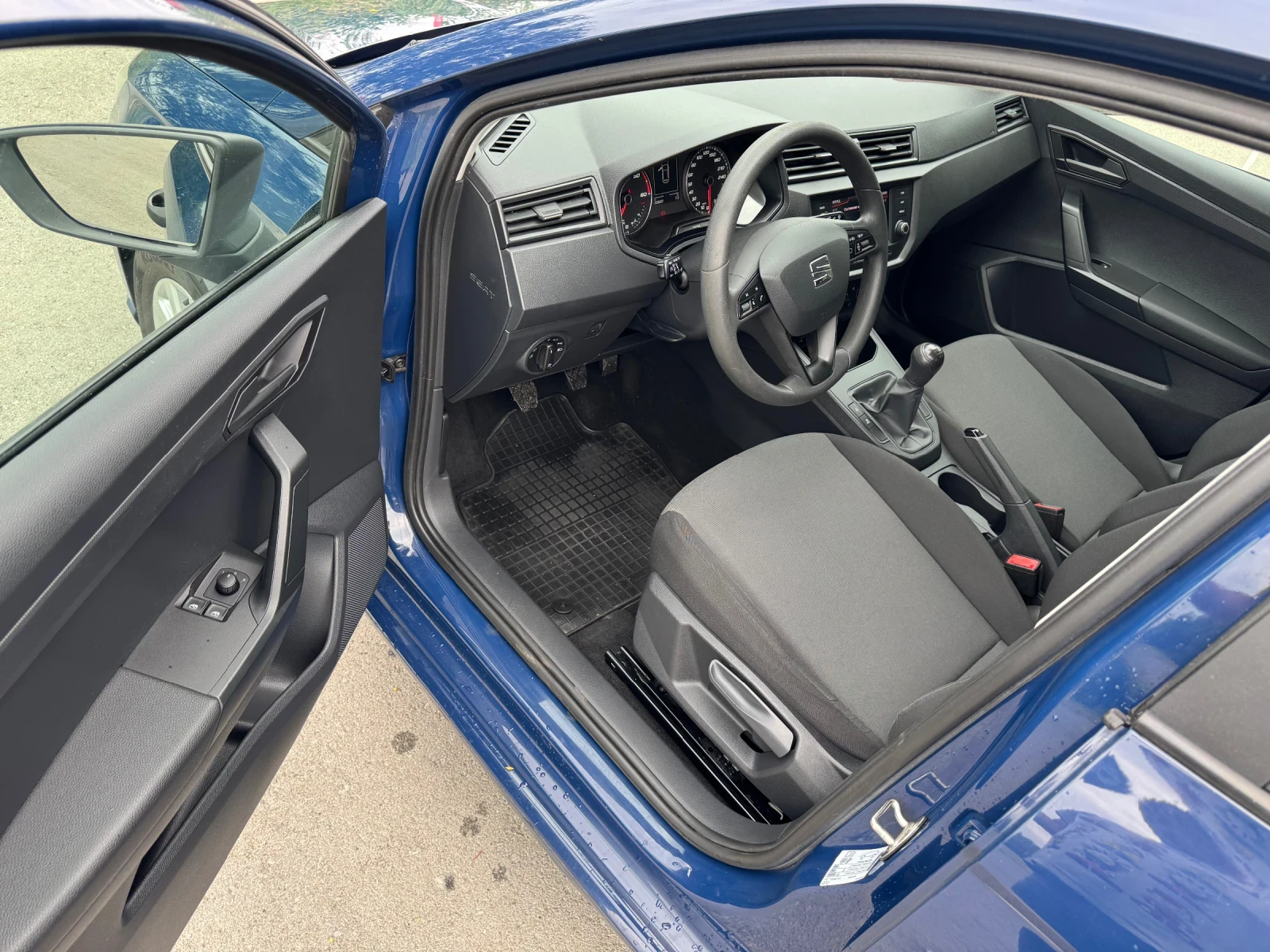 Seat Ibiza 1.6 TDI, снимка 7 - Автомобили и джипове - 55152830