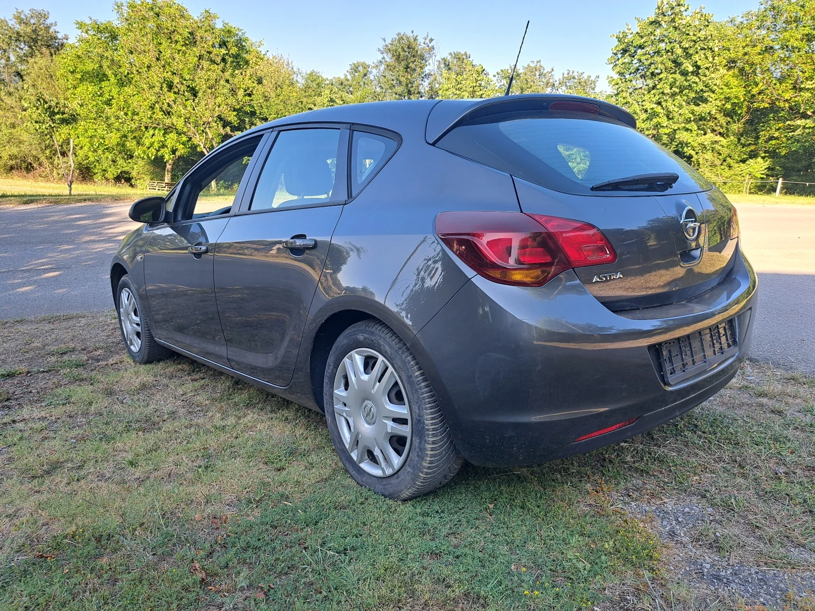Opel Astra 1, 6 бензин 115коня , снимка 6 - Автомобили и джипове - 55493811