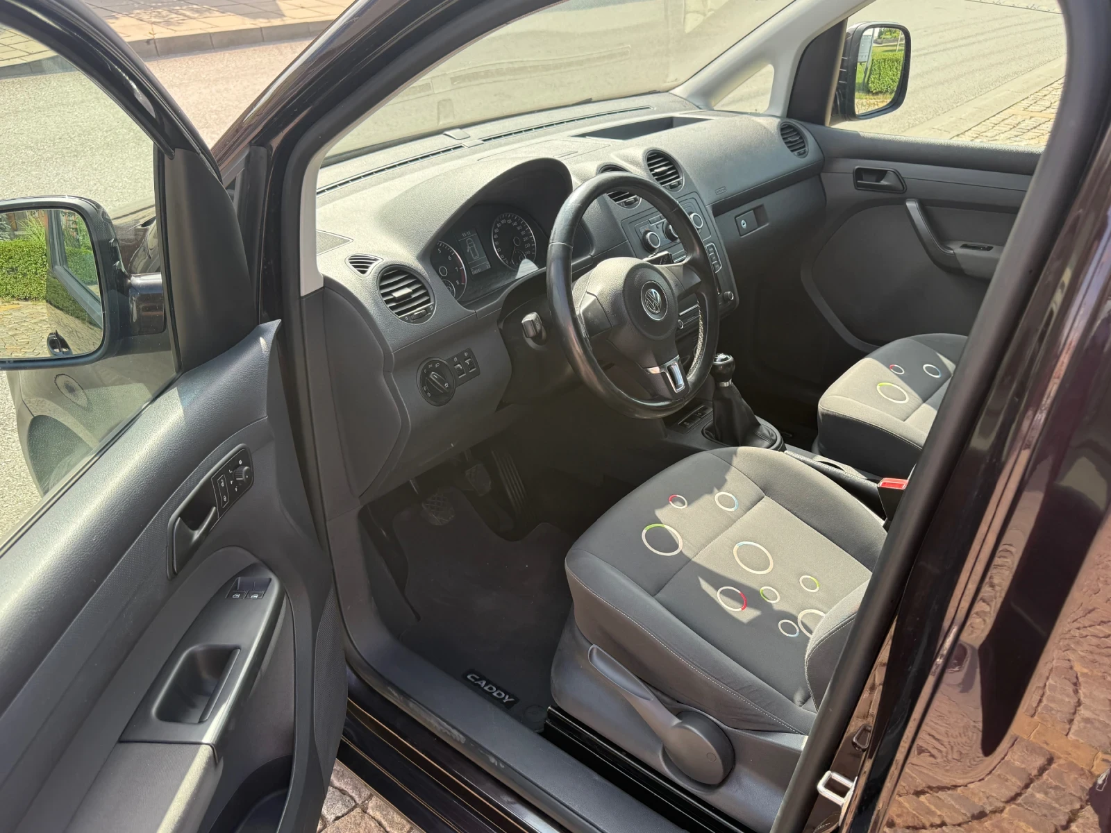 VW Caddy LIFE 5места 2.0 LPG ГАЗ , снимка 8 - Автомобили и джипове - 55662057