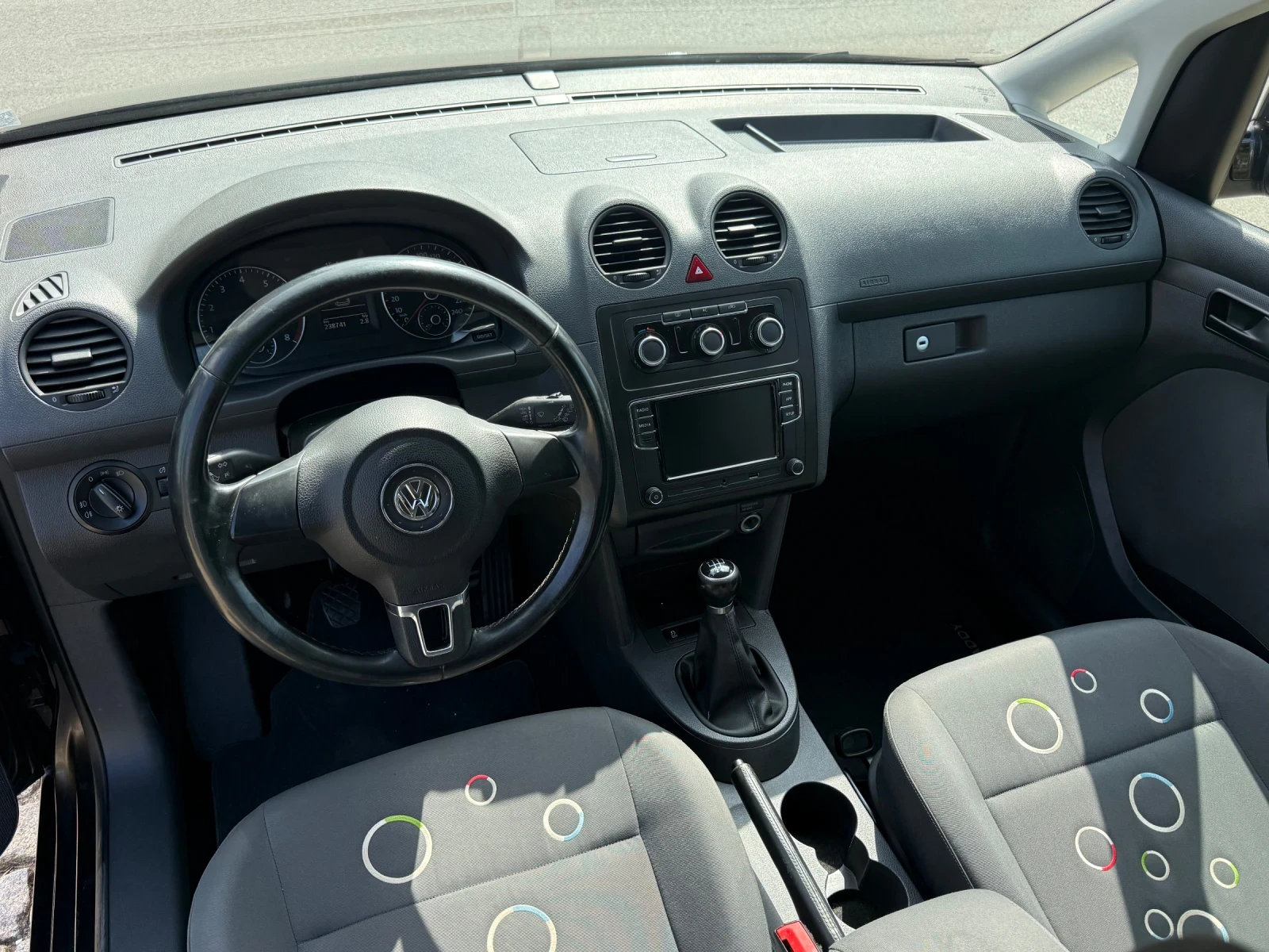 VW Caddy LIFE 5места 2.0 LPG ГАЗ , снимка 9 - Автомобили и джипове - 55662057