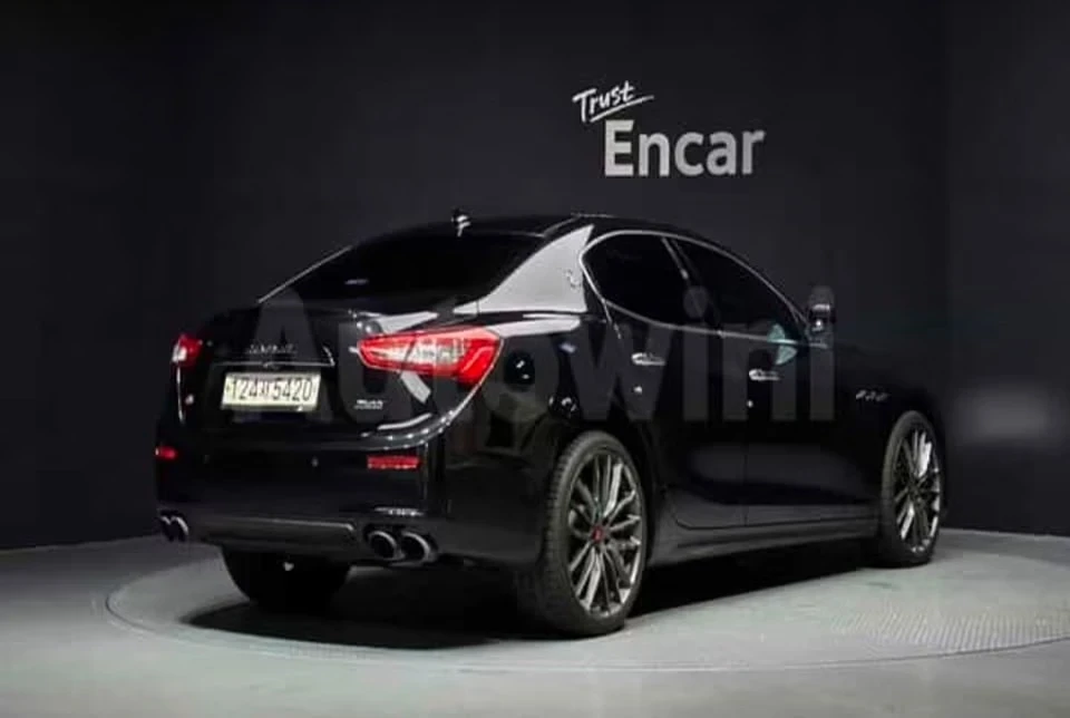 Maserati Ghibli, снимка 5 - Автомобили и джипове - 55743336