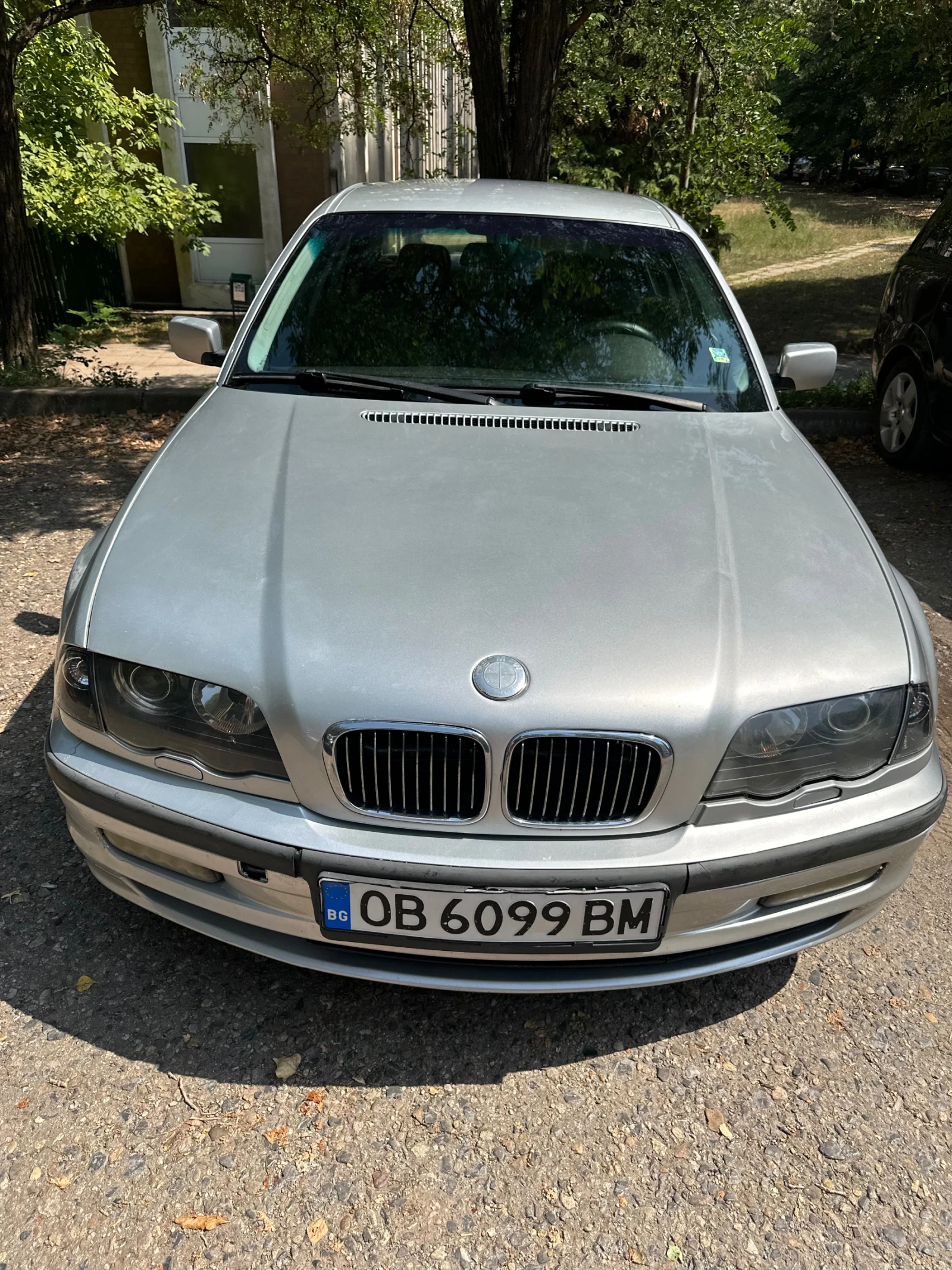 BMW 320, снимка 2 - Автомобили и джипове - 55930466