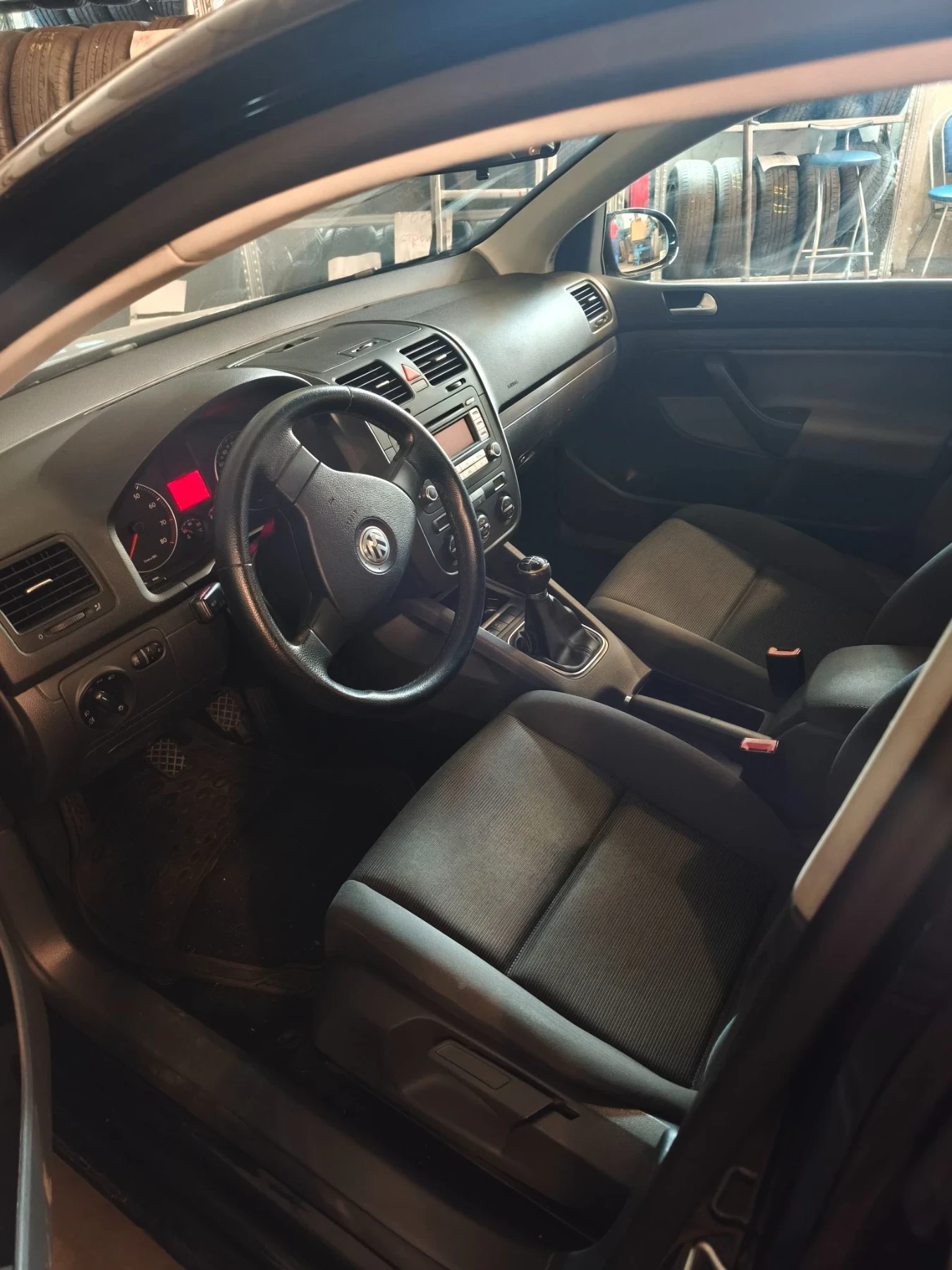 VW Golf, снимка 4 - Автомобили и джипове - 55978057
