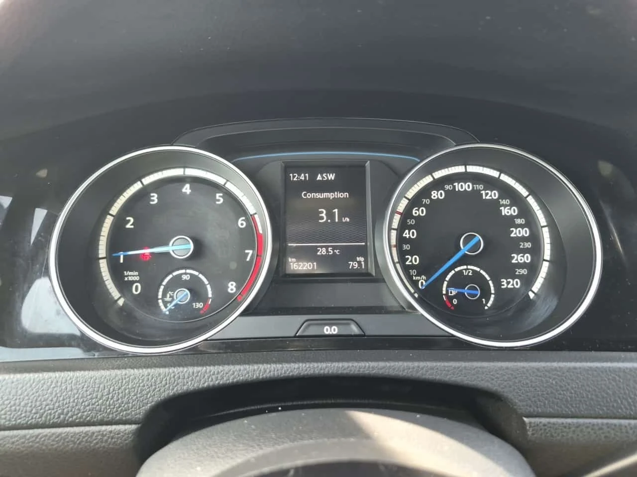 VW Golf R/CARFAX/ПОДГРЕВ/КОЖА/ФИНАНСИРАНЕ, снимка 9 - Автомобили и джипове - 56170147