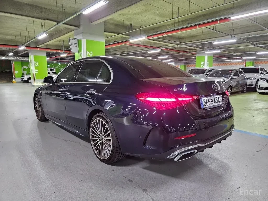 Mercedes-Benz C 300 AMG* LINE* BURMESTER* ОБДУХВАНЕ* ДИСТРОНИК* , снимка 2 - Автомобили и джипове - 56186082