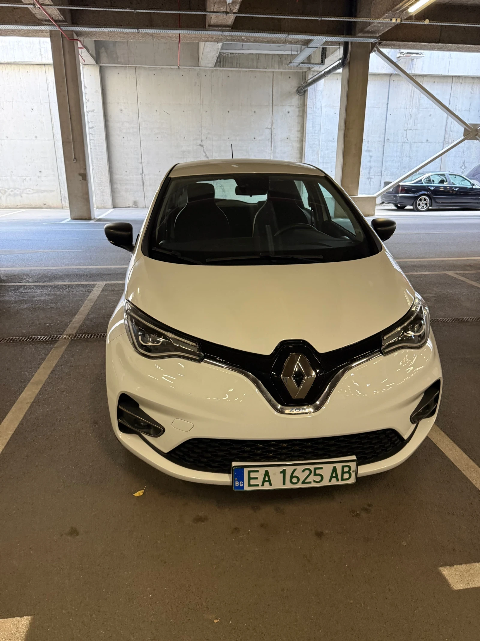 Renault Zoe, снимка 8 - Автомобили и джипове - 56259260